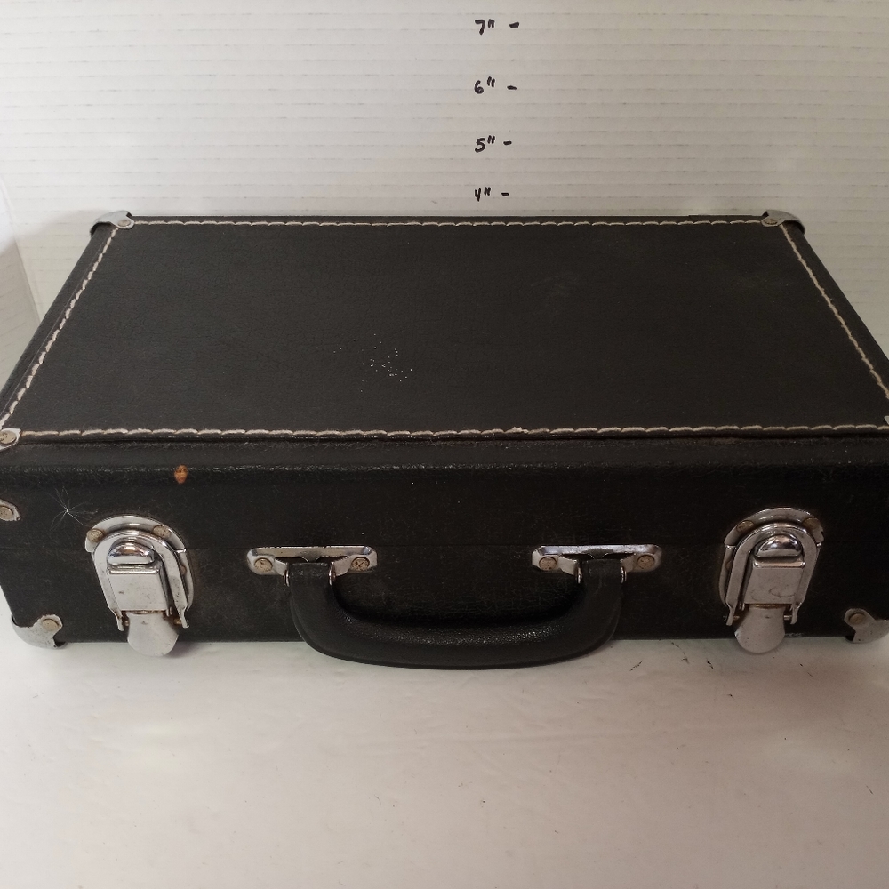 Vintage pathfinder clarinet with carrying